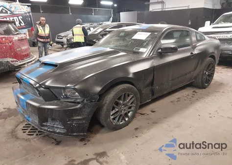 2013 Ford Mustang V6 Premium from USA, damaged, VIN 1ZVBP8AM4D5257964